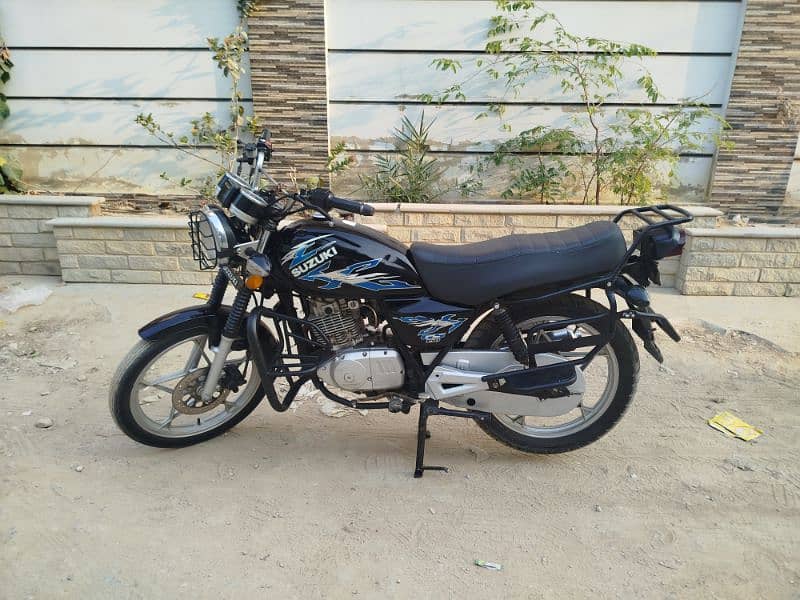 Suzuki GS 150 SE 2021 6