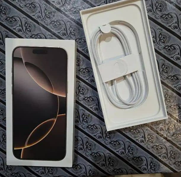 iPhone 16 pro max LLA Non PTA 256 GB Desert TItanium 0