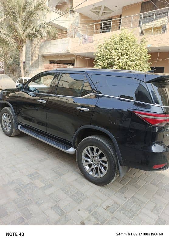 Toyota Fortuner V 4x4  2021 2