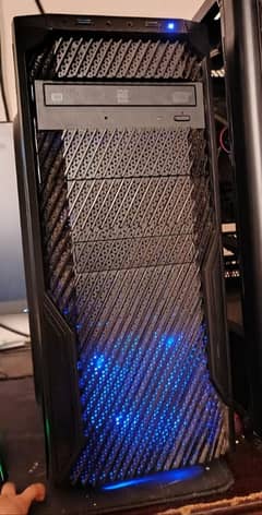 i7 6th gen + Asus mobo + 16gb DDR4 RAM + gaming case + PSU