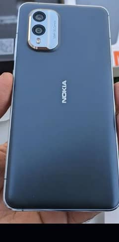 Nokia x30 flagship