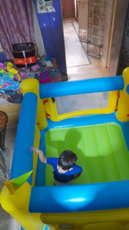 mini jumping castle 5