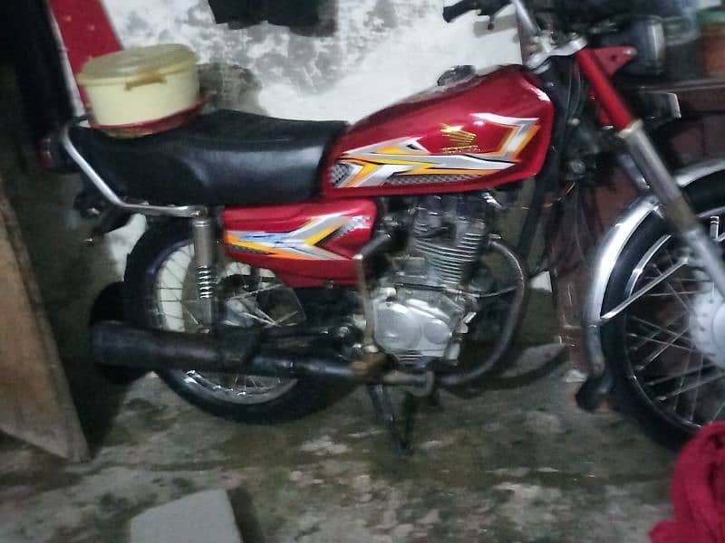 Honda 125 location Lahore ki hat 2