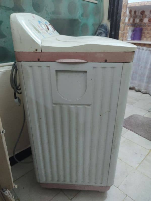 Natinol Washing machine 1