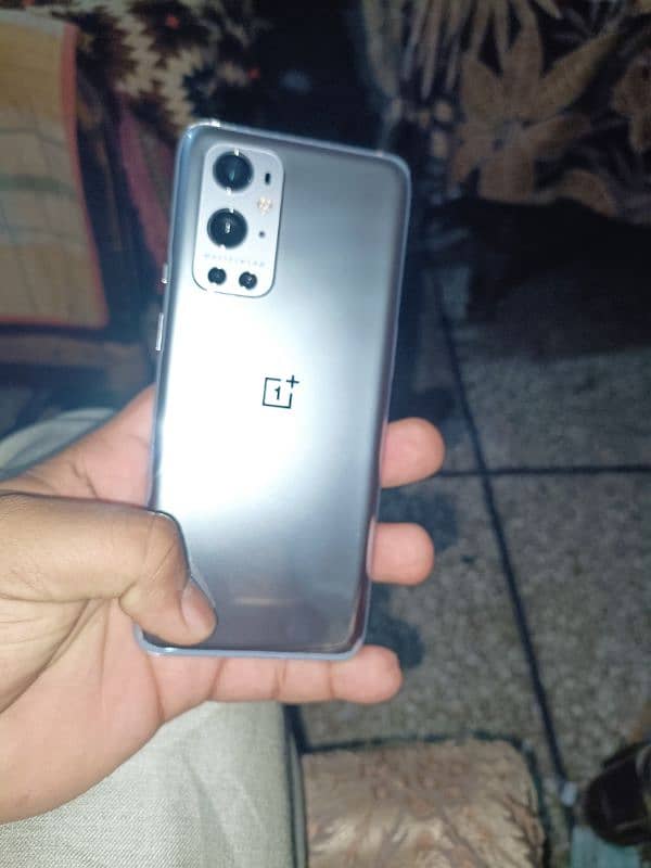 OnePlus 9 Pro  (One plus 12+12/256 10/10 Condition ) 3