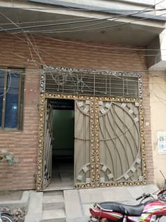 Lower Portion In Clifton Colony Opposite Neelam Block Iqbal Town Lahore