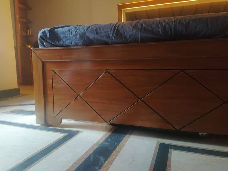 pure wooden king size bed and side tables without foam 2