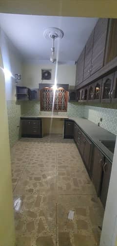 3 BED DD 216 Sq-Yard FLOOR FOR RENT Nazimabad No. 2