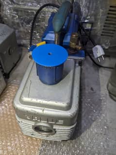 Vacuum Pump 2 CFM