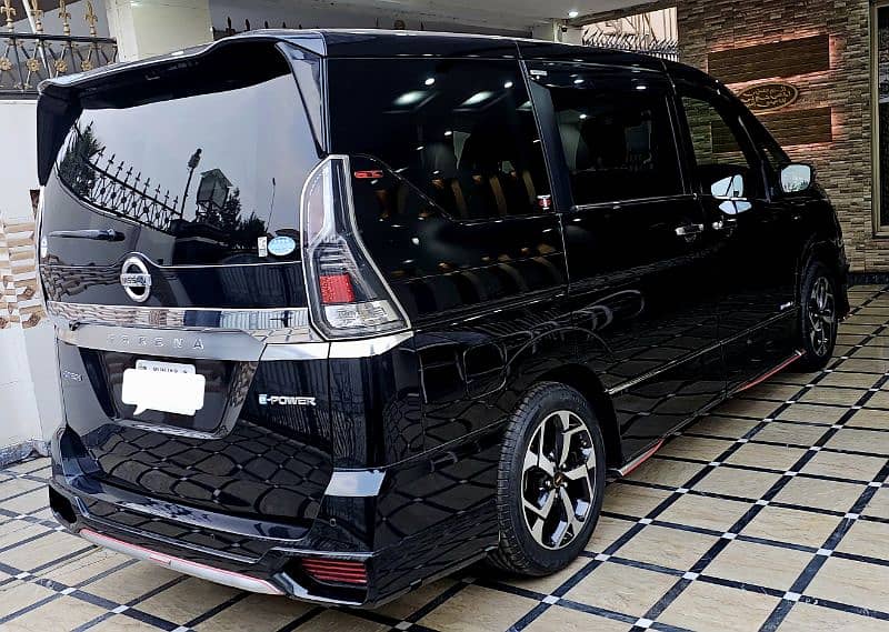 Nissan Serena Autech Model 2018 E Power 11