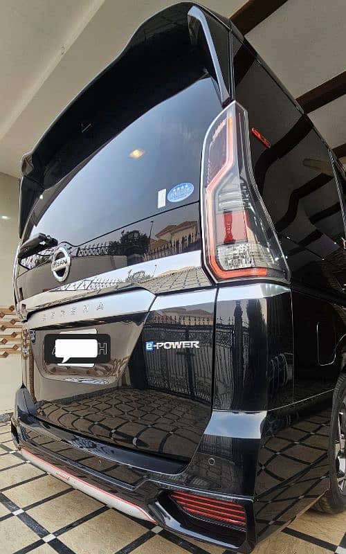 Nissan Serena Autech Model 2018 E Power 15