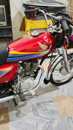 Honba bike 125CC contact WhatsApp 0 3 31 97 94 153