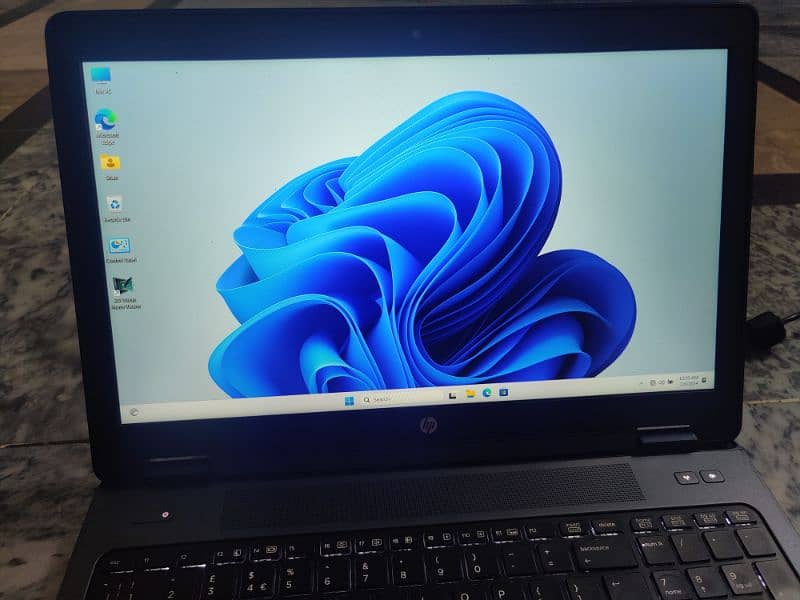 HP zbook 15 G2 Laptop 4