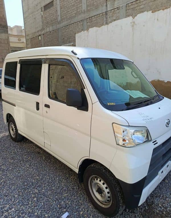 Daihatsu Hijet 2019 1