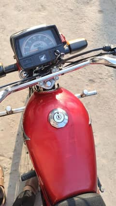 Honda 70 red colours