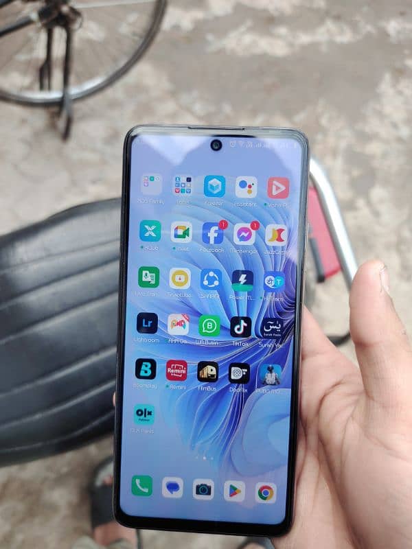 Infinix not 10 pro 8 128 1