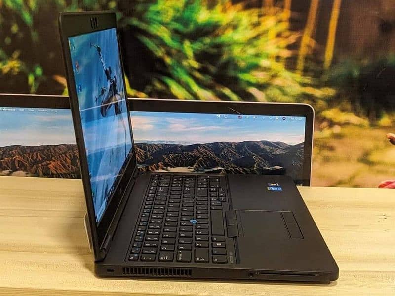 Dell Latitude 5550 3