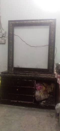 without mirror dressing table.