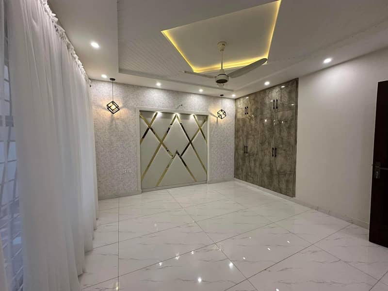 No Fake Prices 10 Marla Luxury Designer House For Sale In Bahria Town Lahore In Low budget price 9