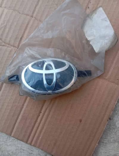 Toyota emblem
