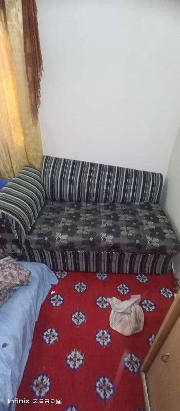 7 seter sofa set with cover free 1