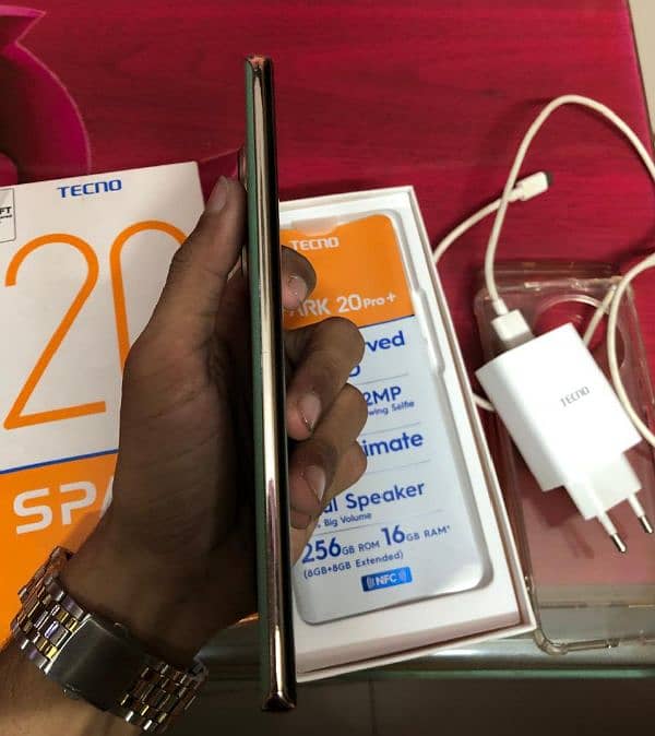 Tecno Spark 20 pro plus 8+8/256 with box 4