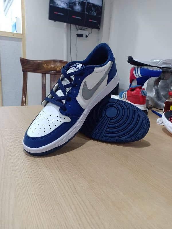 Nike shoes 6