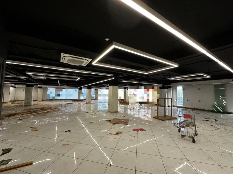 Commercial Floor Available For Rent In Lahore 0