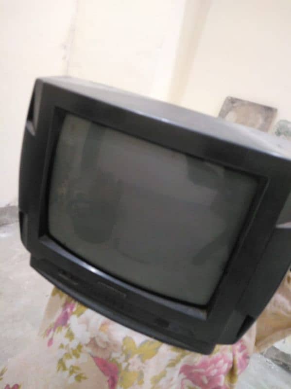 Tv 24'  inccc good condition 1