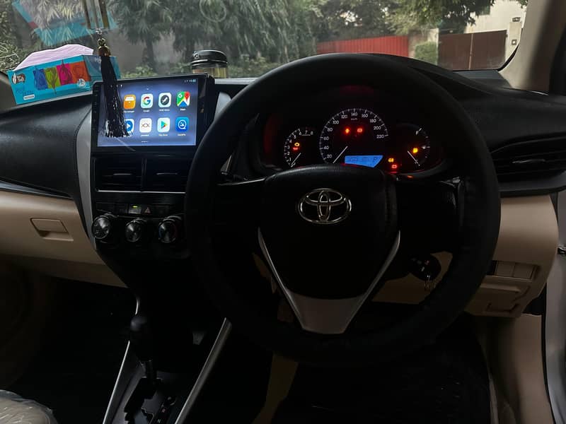 Toyota Yaris GLI CVTI 2022 Model (Urgent sale) 6