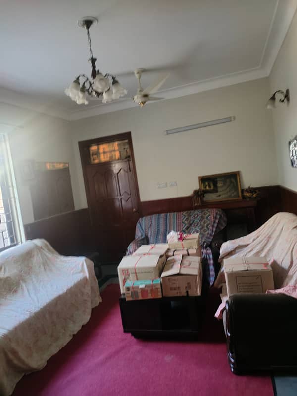 Beautiful marble flooring 7 marla full house available for rent in g-11 Islamabad at big street, 4 bedrooms with bathrooms, 2 drawing, 2 dining, 2 TVL, 2 car porch, separate water and reasonable price, near to park, near to markaz. 8