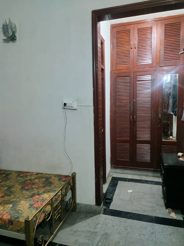 Beautiful marble flooring 7 marla full house available for rent in g-11 Islamabad at big street, 4 bedrooms with bathrooms, 2 drawing, 2 dining, 2 TVL, 2 car porch, separate water and reasonable price, near to park, near to markaz. 12