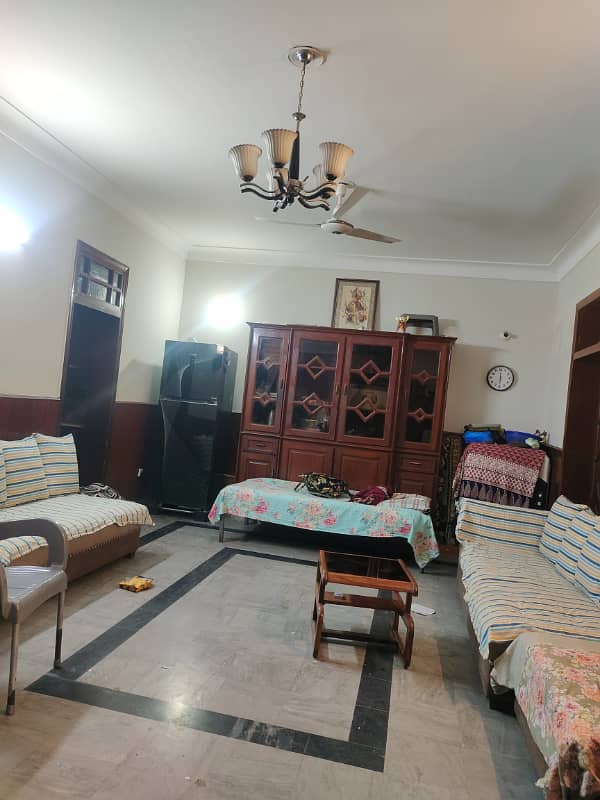 Beautiful marble flooring 7 marla full house available for rent in g-11 Islamabad at big street, 4 bedrooms with bathrooms, 2 drawing, 2 dining, 2 TVL, 2 car porch, separate water and reasonable price, near to park, near to markaz. 14