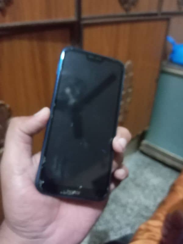 Huawei Honor 9N 3