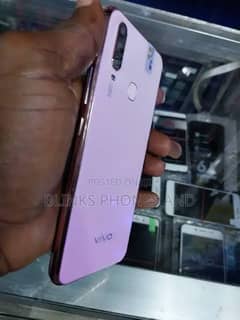 Vivo Y17 for urgent sale