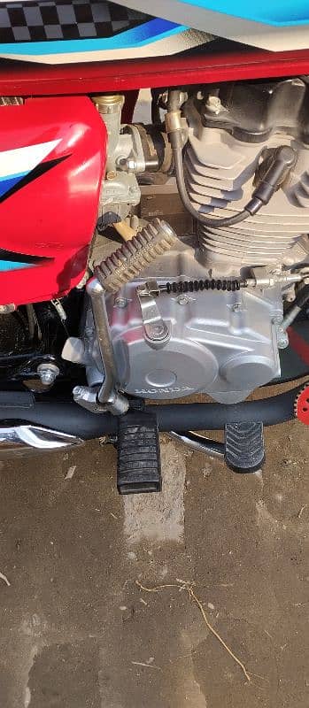 Honda CG 125 New bike 2200 kilo metar Chali hai 5