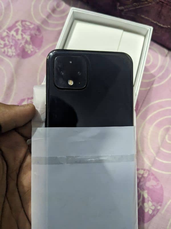 Google Pixel 4 10/9.5 pta with box 1