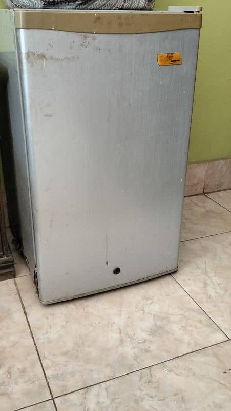 selling my refrigerator ok 2