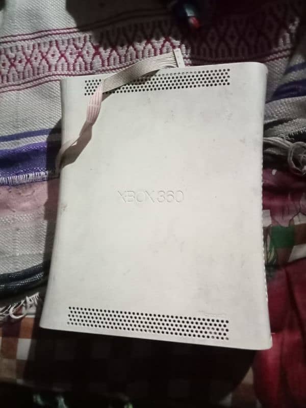 x box all ok hai 85 game hai 4000 gb hai ivki 3