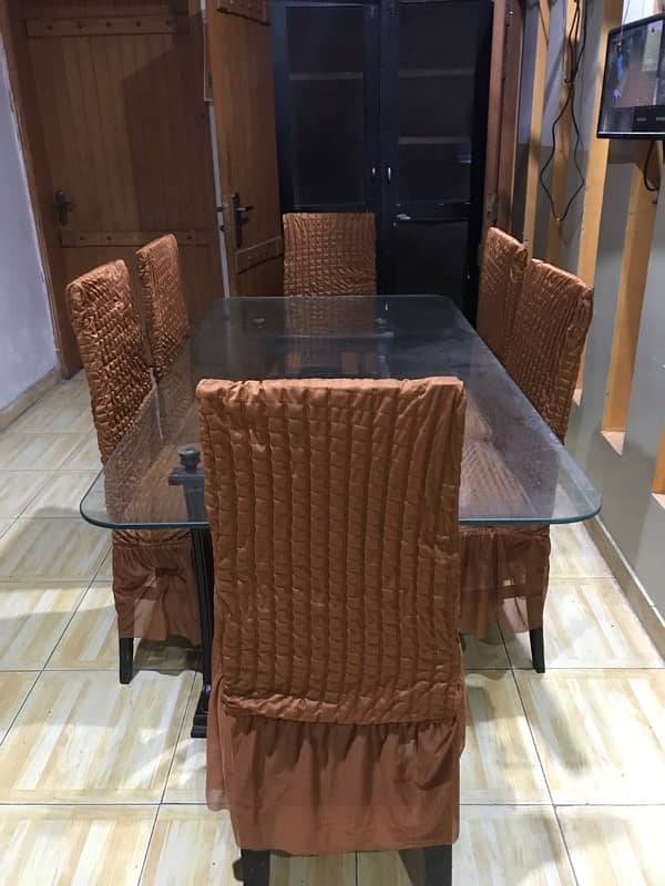 6 Seater Dinning Table fo Sale 1