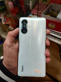 Redmi K40.