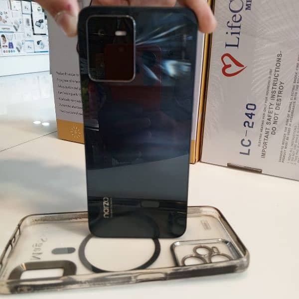 Realme Narzo 50A 1