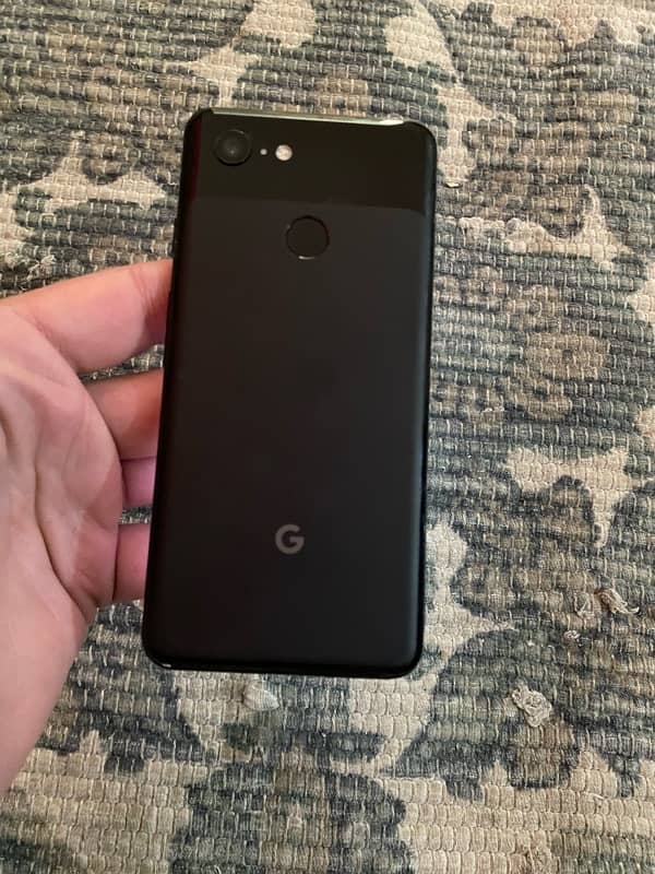 Google pixel 3 new condition pta approved hai 4gb ram 64gb memory 3