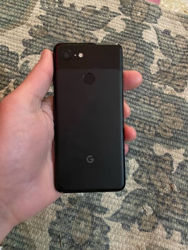 Google pixel 3 new condition pta approved hai 4gb ram 64gb memory 4