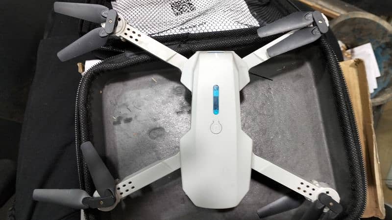 W8 pro max foldable drone 2