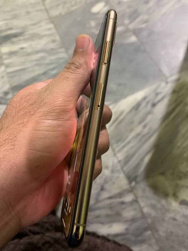 iPhone XS Max  PTA approved 3