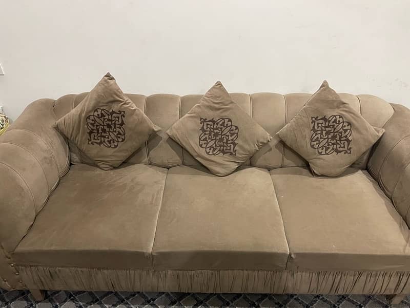 6 Seater Sofa Set in very Neat Condition 7