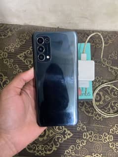 Oppo reno 5 with Box charger Minor glass break from corner