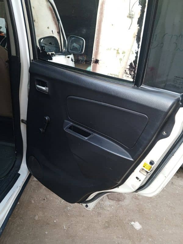 Suzuki Wagon R 2017 13