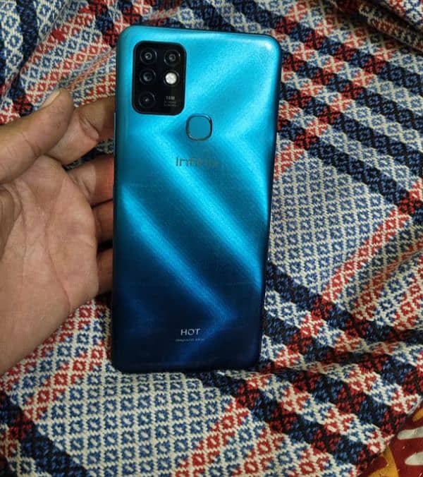 Infinix Hot 10 4/128 good condition 1